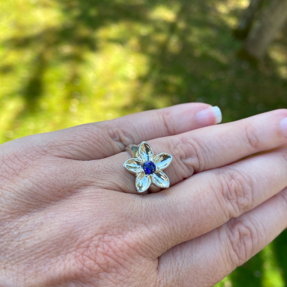 Tiffany & Co. 925 Silver Purple Lolite Flower Ring- size 5.5 excellent condition - Picture 3 of 8